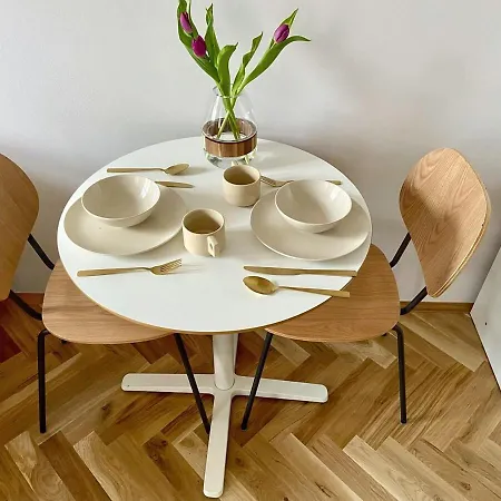 Quiet Warm Studio, 5 Min To Metro A, Airport Link, Fast Wi-fi Appartement *