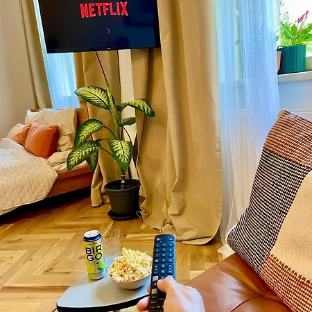 Quiet Warm Studio, 5 Min To Metro A, Airport Link, Fast Wi-fi