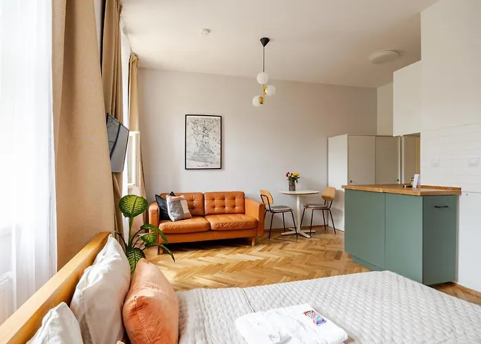 Quiet Warm Studio, 5 Min To Metro A, Airport Link, Fast Wi-fi